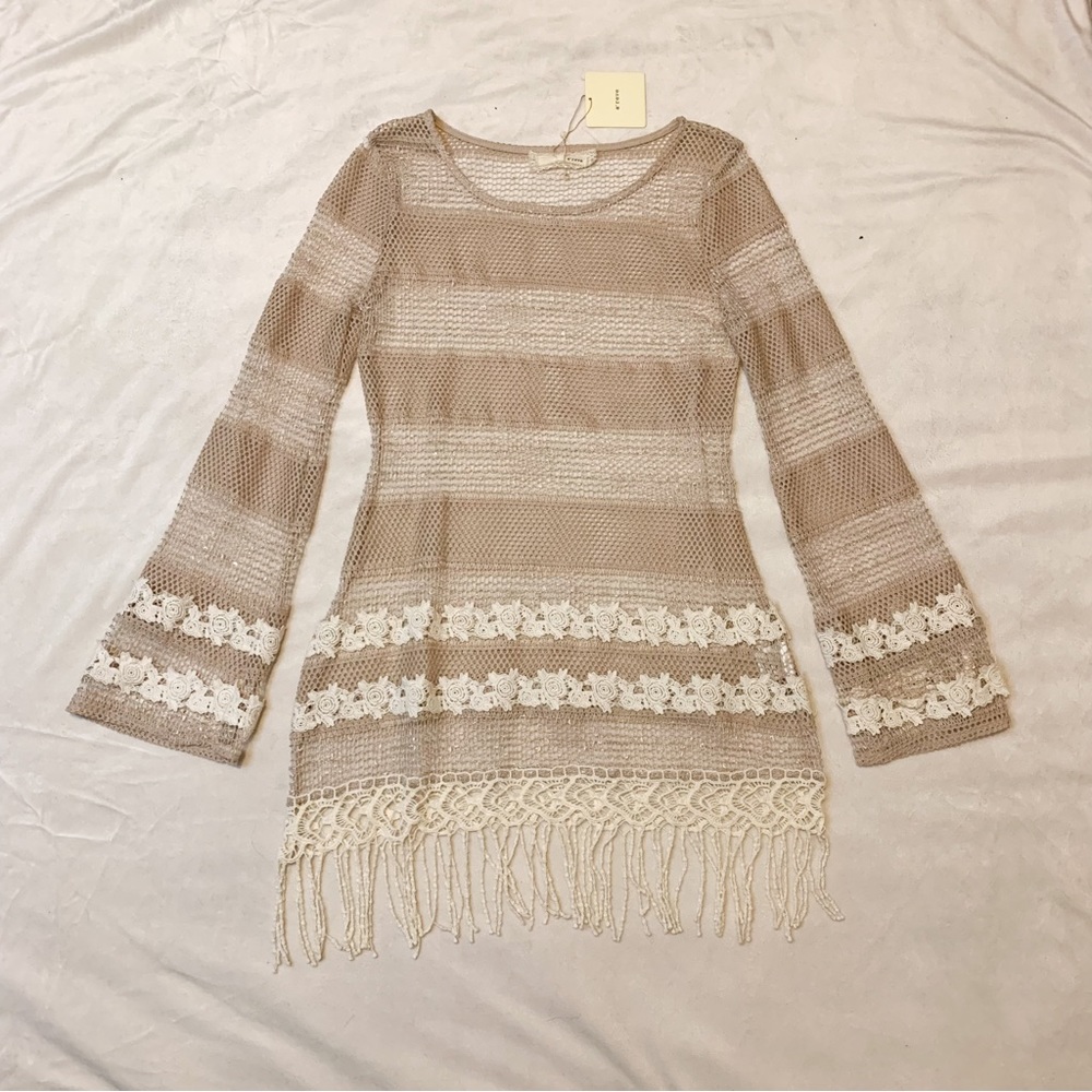 A’reve beige mesh top size L